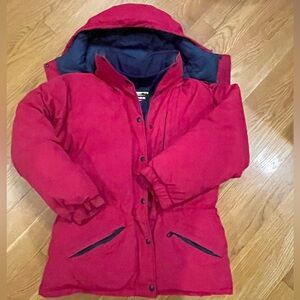 Vintage 90s L.L.Bean Parka With Removable Hood. Great condition with no flaws